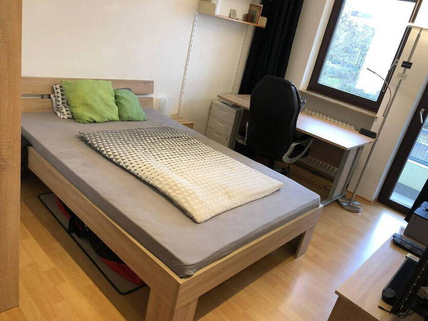 Komfort-Appartement mit Südbalkon und Tiefgarage - möbliert, uninähe
