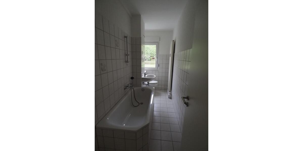 Erdgeschoßwohnung Altenburg - 3 Zimmer, 58 m&sup2;, 380&euro; | Angebot:24438850