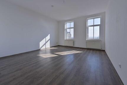 Wohnung Hohenstein-Ernstthal Ernstthal - 3 Zimmer, 66 m&sup2;, 365&euro; | Angebot:26001485