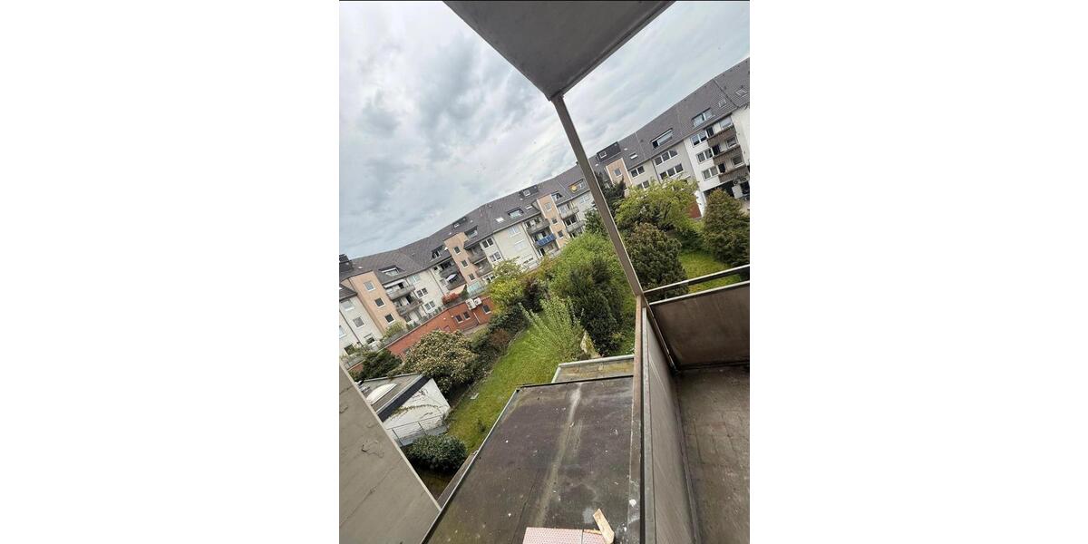 Etagenwohnung Köln Porz - 4 Zimmer, 100 m&sup2;, 1.550&euro; | Angebot:26621363