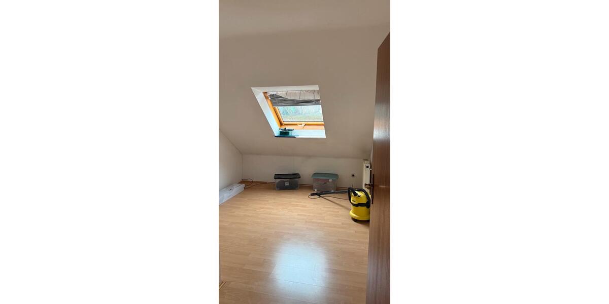 Dachgeschoßwohnung Alzey - 3 Zimmer, 75 m&sup2;, 900&euro; | Angebot:24865594