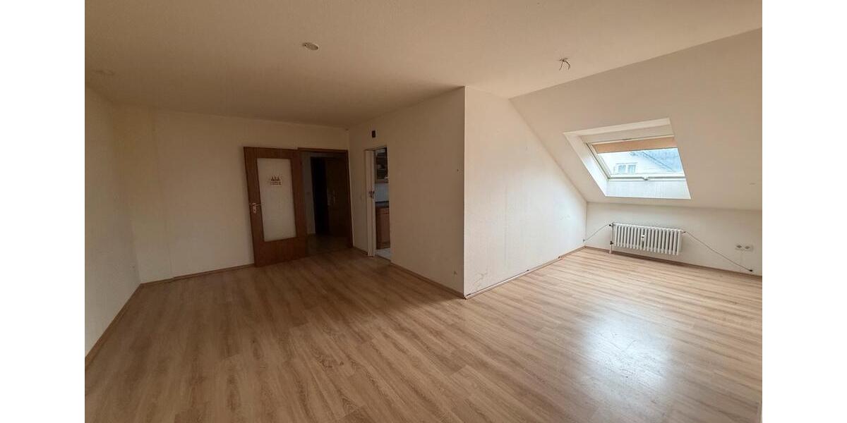 Dachgeschoßwohnung Ense - 2 Zimmer, 64 m&sup2;, 650&euro; | Angebot:26616961