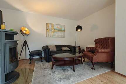 Haus Eppstein - 8 Zimmer, 285 m&sup2;, 2.860&euro; | Angebot:27660650