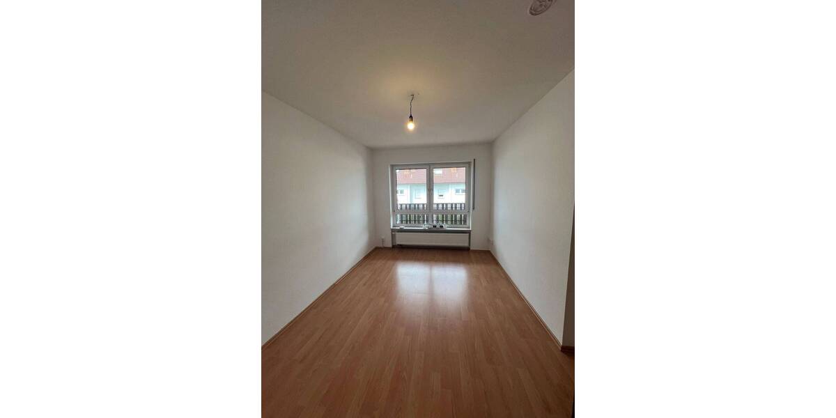 Etagenwohnung Bad Kissingen Garitz - 3 Zimmer, 105 m&sup2;, 850&euro; | Angebot:26788100