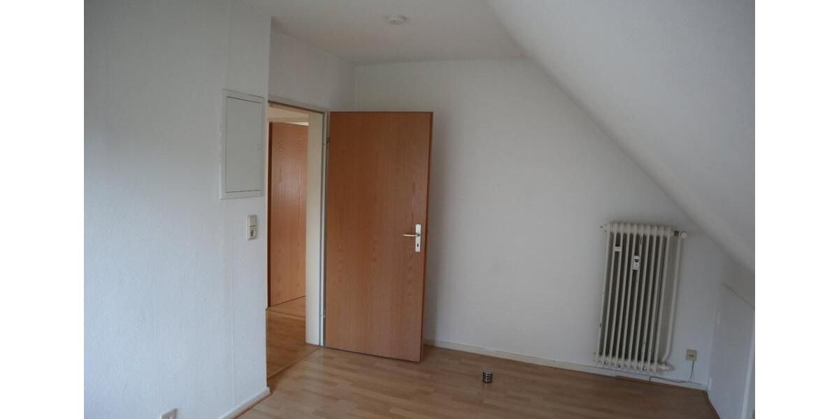 Dachgeschoßwohnung Euskirchen Dom-Esch - 3 Zimmer, 74 m&sup2;, 600&euro; | Angebot:26366545