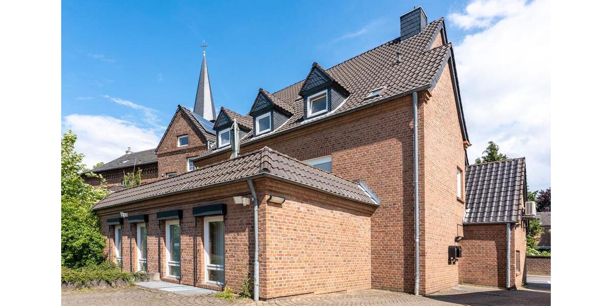 Interessante Gewerbefläche in zentraler Lage von Bedburg-Kirchherten! zimmer