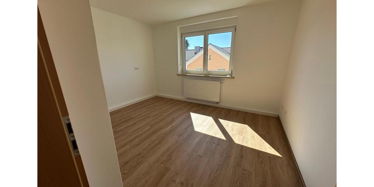 Etagenwohnung Weiden in der Oberpfalz - 1 Zimmer, 36 m&sup2;, 360&euro; | Angebot:26364480