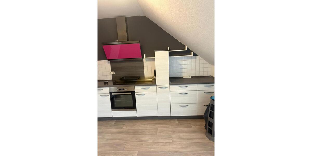 Dachgeschoßwohnung Ottrau - 4 Zimmer, 102 m&sup2;, 660&euro; | Angebot:25376534