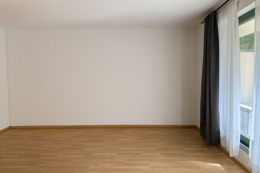 Verfügbar ab 01.10.2025 I 2 Zimmer I Balkon I Einbauküche I Badewanne