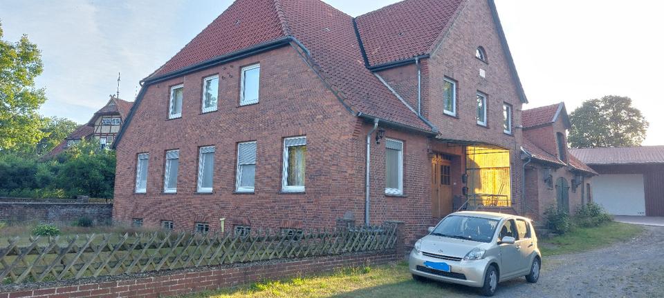 Etagenwohnung Uelzen - 4 Zimmer, 140 m&sup2;, 800&euro; | Angebot:26476295