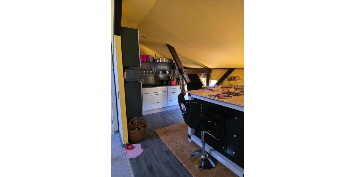 Dachgeschoßwohnung Schortens - 5 Zimmer, 110 m&sup2;, 750&euro; | Angebot:25822443