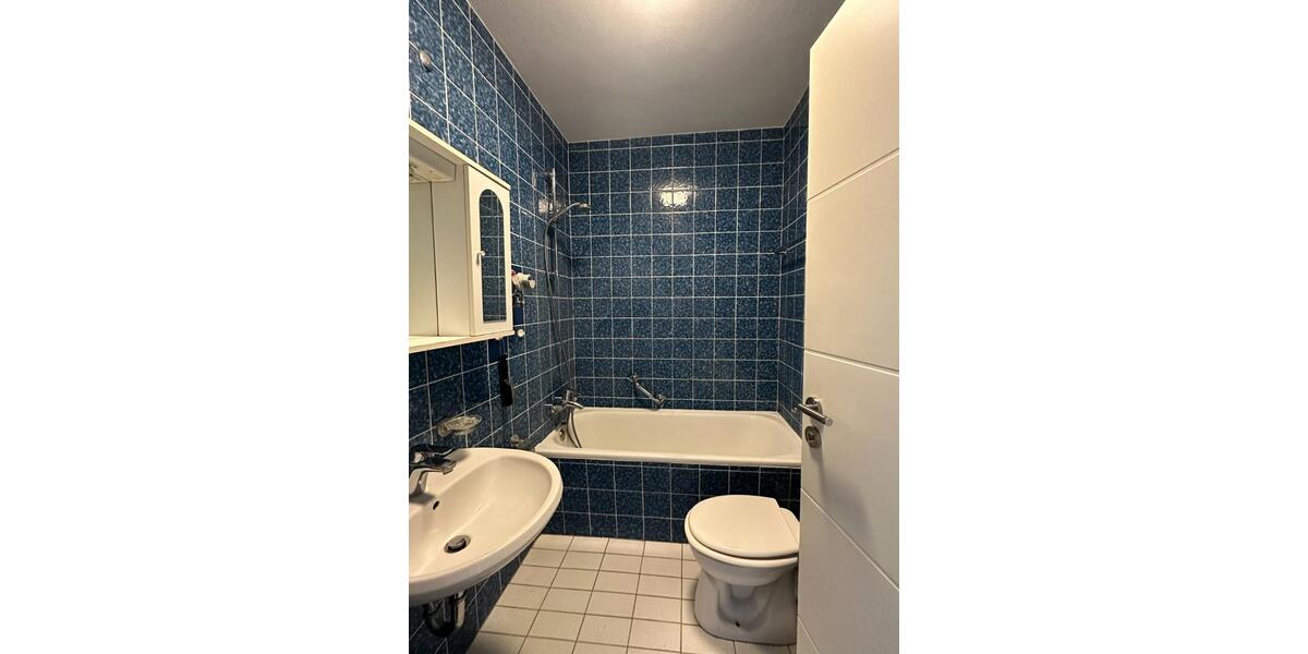 Hochparterre Friedberg - 1 Zimmer, 30 m&sup2;, 500&euro; | Angebot:25589263