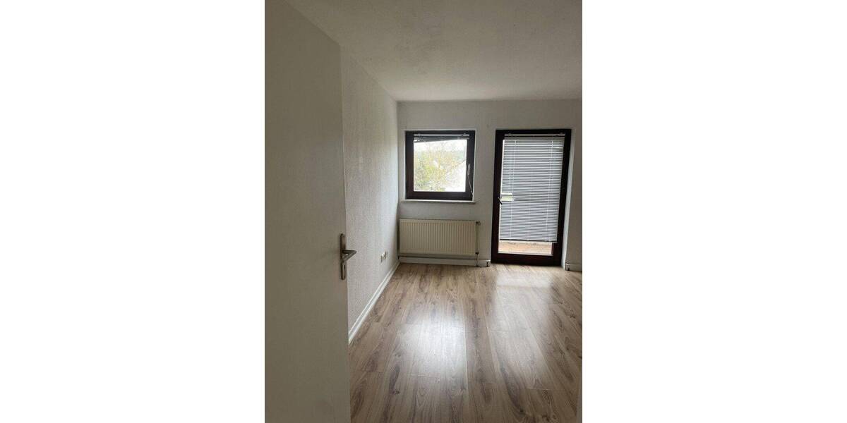 Etagenwohnung Hameln Innenstadt - 2 Zimmer, 65 m&sup2;, 585&euro; | Angebot:26803462
