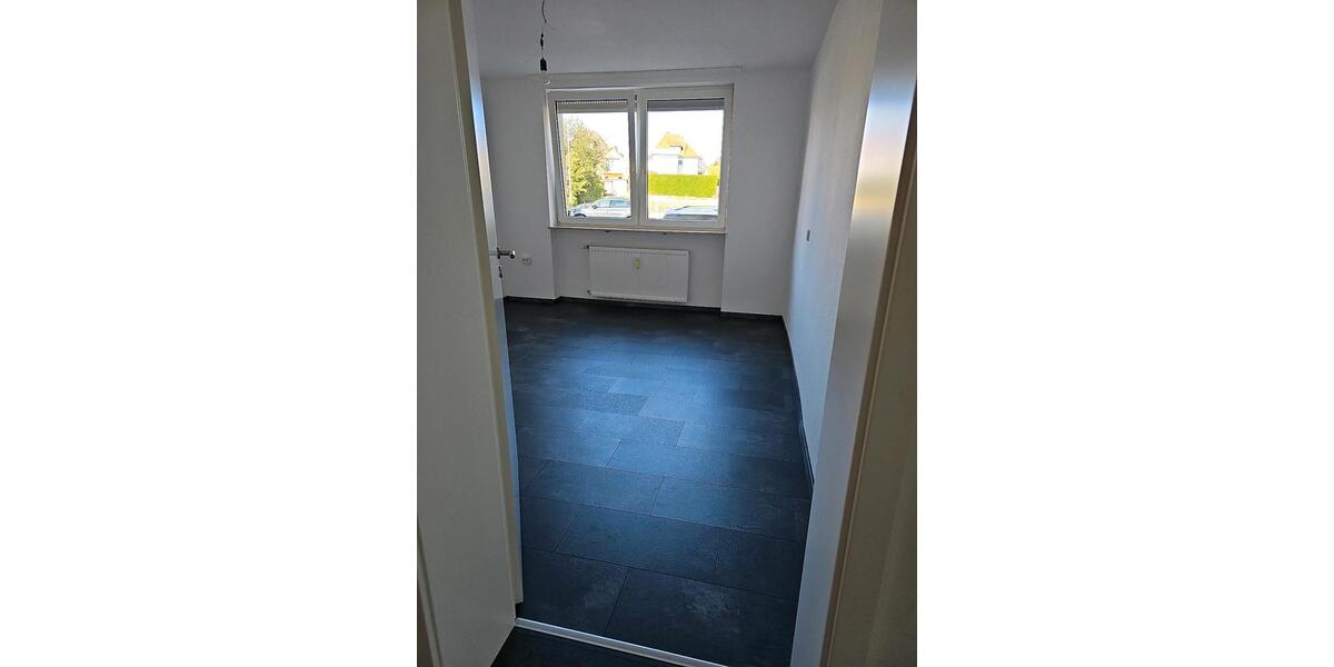Erdgeschoßwohnung Walldürn - 5 Zimmer, 105 m&sup2;, 750&euro; | Angebot:25282570