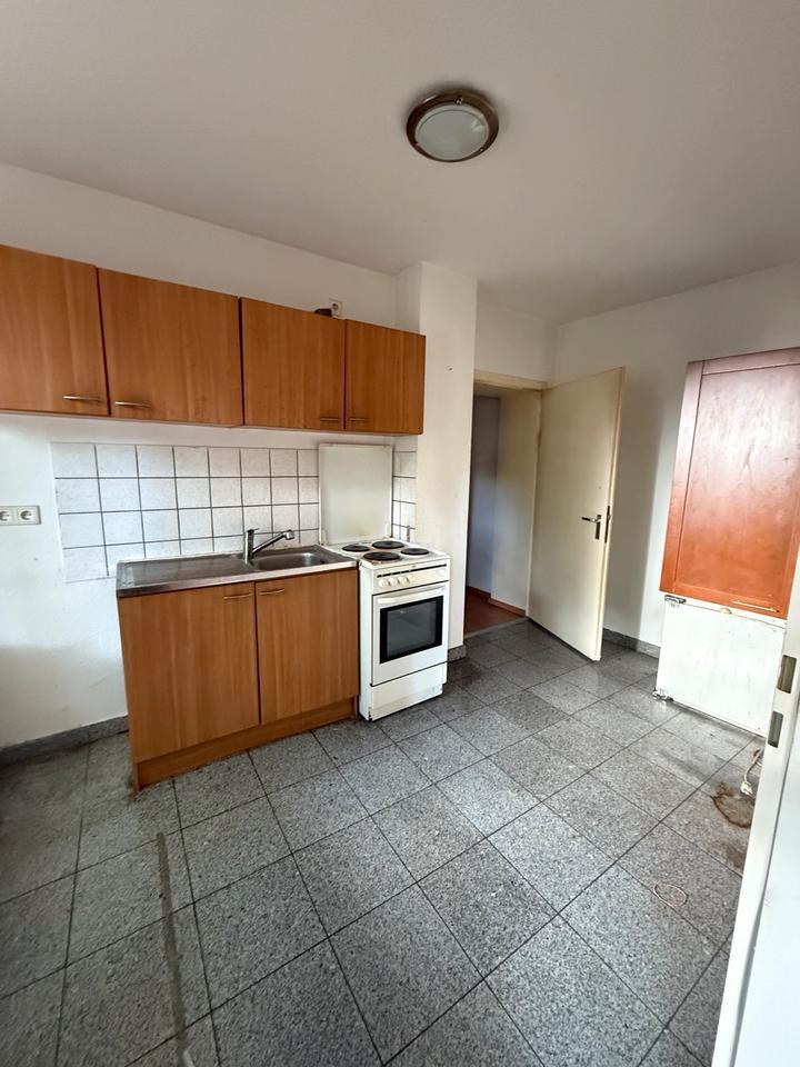 Eine helle zwei-Zimmer Wohnung im Erdgeschoss
