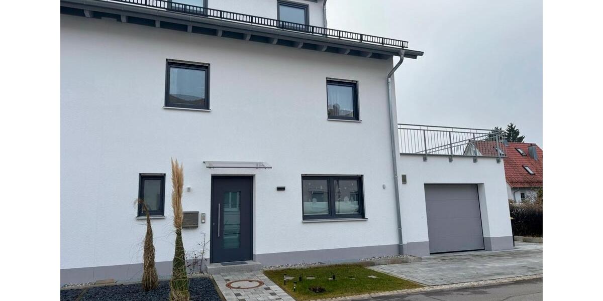 Doppelhaushälfte Mindelheim - 5 Zimmer, 170 m&sup2;, 2.300&euro; | Angebot:24107915