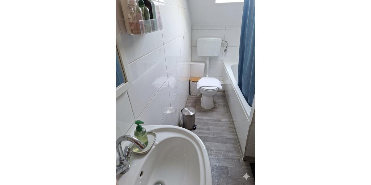 Dachgeschoßwohnung Vallendar - 3 Zimmer, 90 m&sup2;, 900&euro; | Angebot:26702389