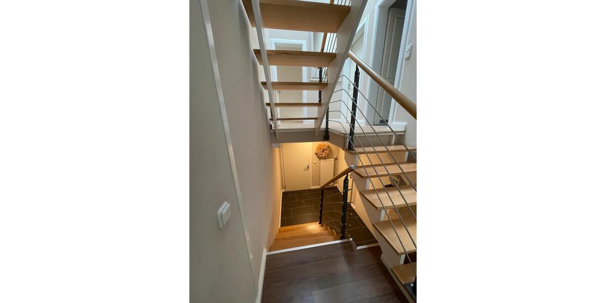 Doppelhaushälfte Hambühren - 4 Zimmer, 120 m&sup2;, 1.250&euro; | Angebot:25980730