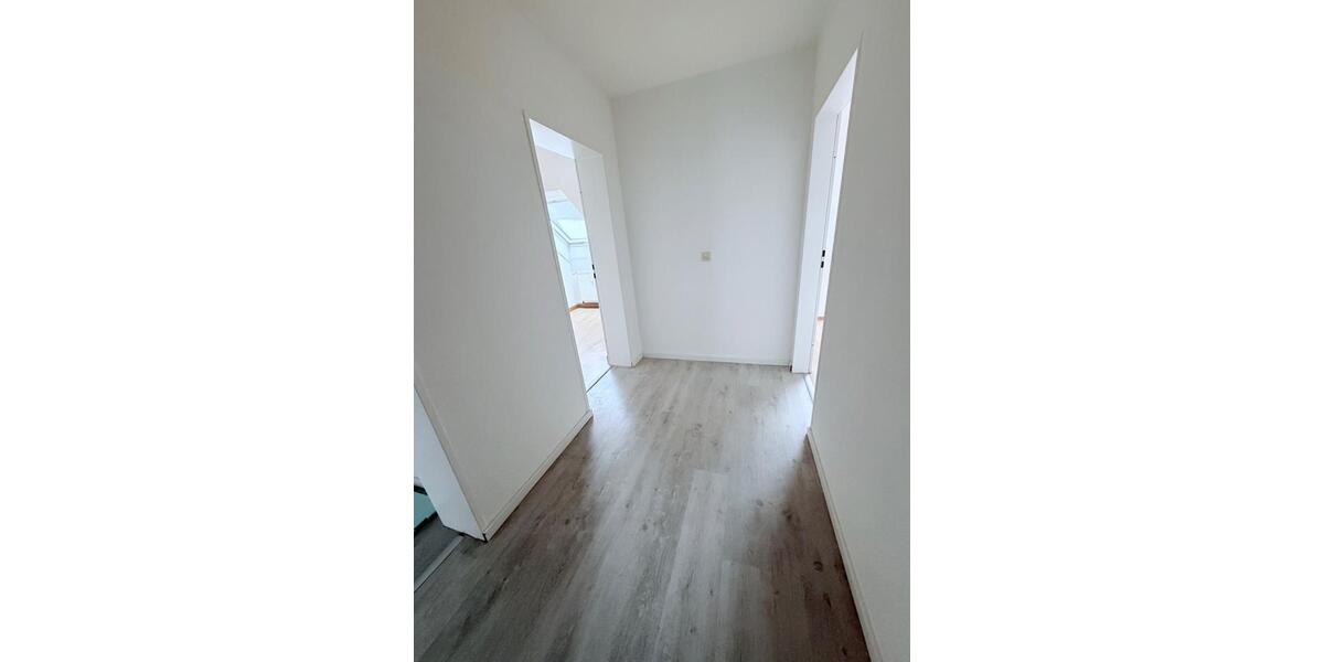 Dachgeschoßwohnung Lünen Brambauer - 3 Zimmer, 64 m&sup2;, 480&euro; | Angebot:26031687