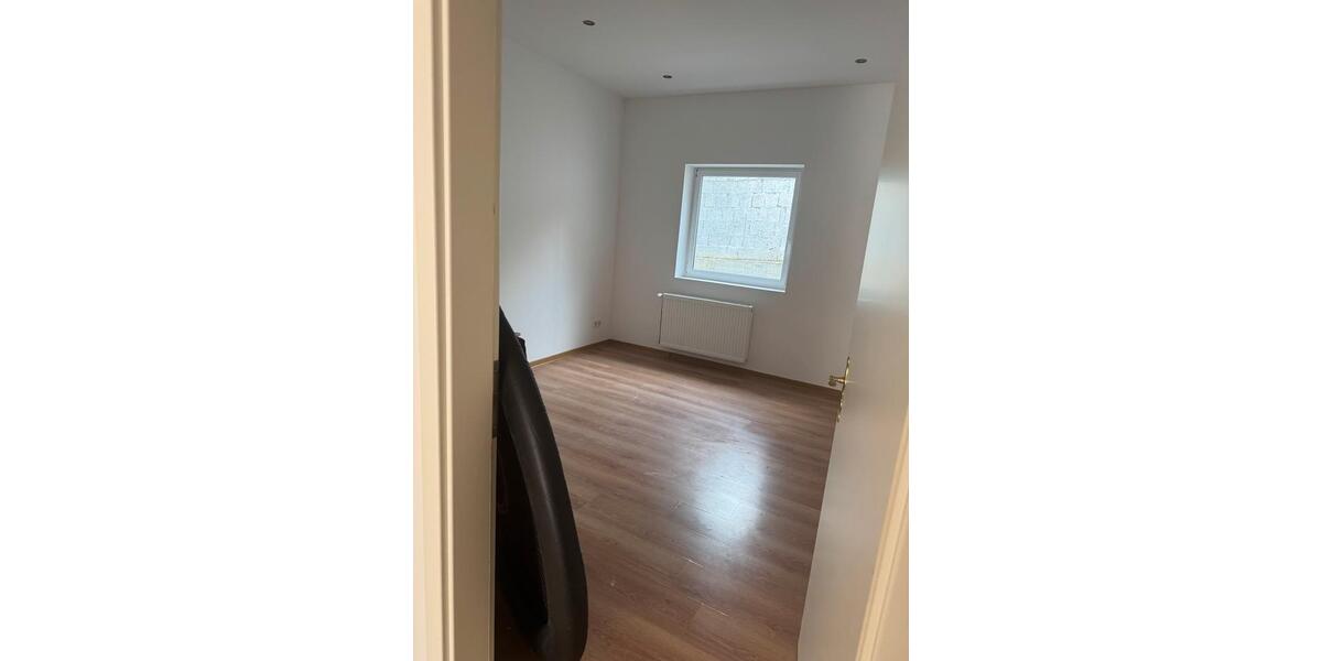 Erdgeschoßwohnung Neumagen-Dhron Dhron - 4 Zimmer, 110 m&sup2;, 1.030&euro; | Angebot:26286344