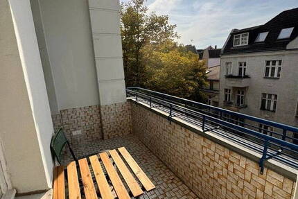 Sanierte 2 Zi-Whg. AltbauWohnung, Sehr gute Lage in Reinickendorf!
