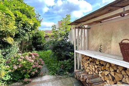 Denkmalgeschützte Altstadtperle mit süßem Garten Nahe Wakenitzmauer in der Lübecker Innenstadt 4 zimmer