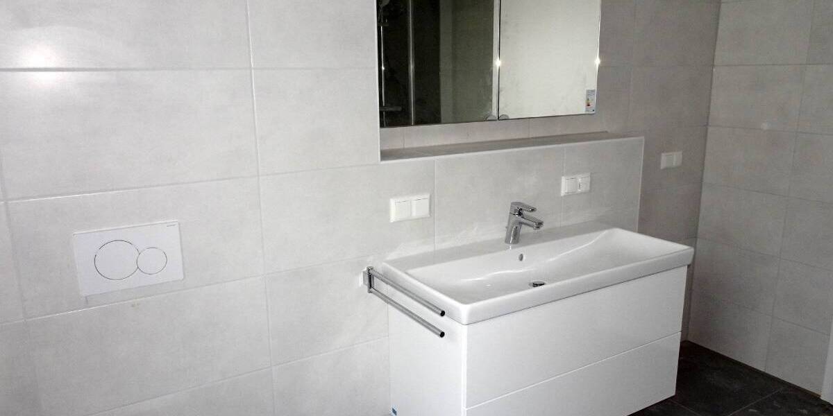 Etagenwohnung Amberg - 3 Zimmer, 93 m&sup2;, 1.309&euro; | Angebot:26763350