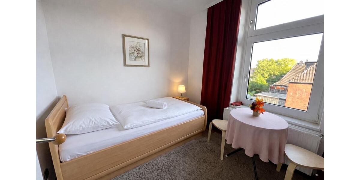 Wohnen auf Zeit Bochum Günnigfeld - 5 Zimmer, 70 m&sup2;, 18&euro; | Angebot:26305436