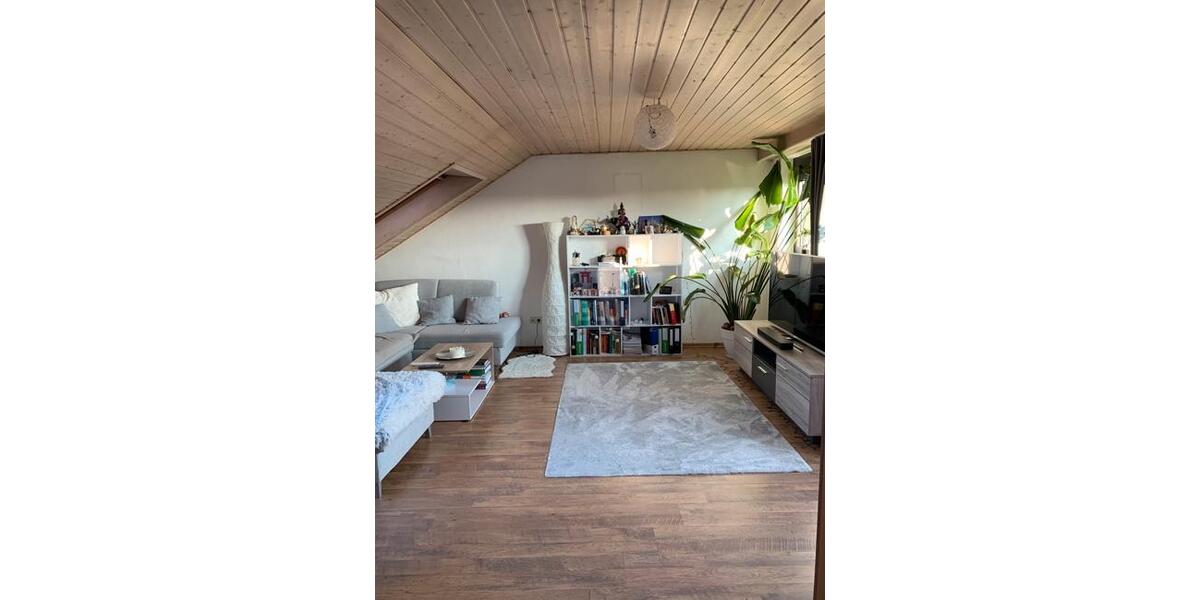 Dachgeschoßwohnung Weingarten (Baden) - 2 Zimmer, 70 m&sup2;, 760&euro; | Angebot:26086900