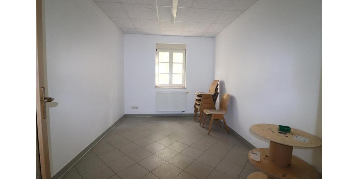 Gewerbeobjekt Schweinfurt Haardt - 1.400&euro; | Angebot:23250756