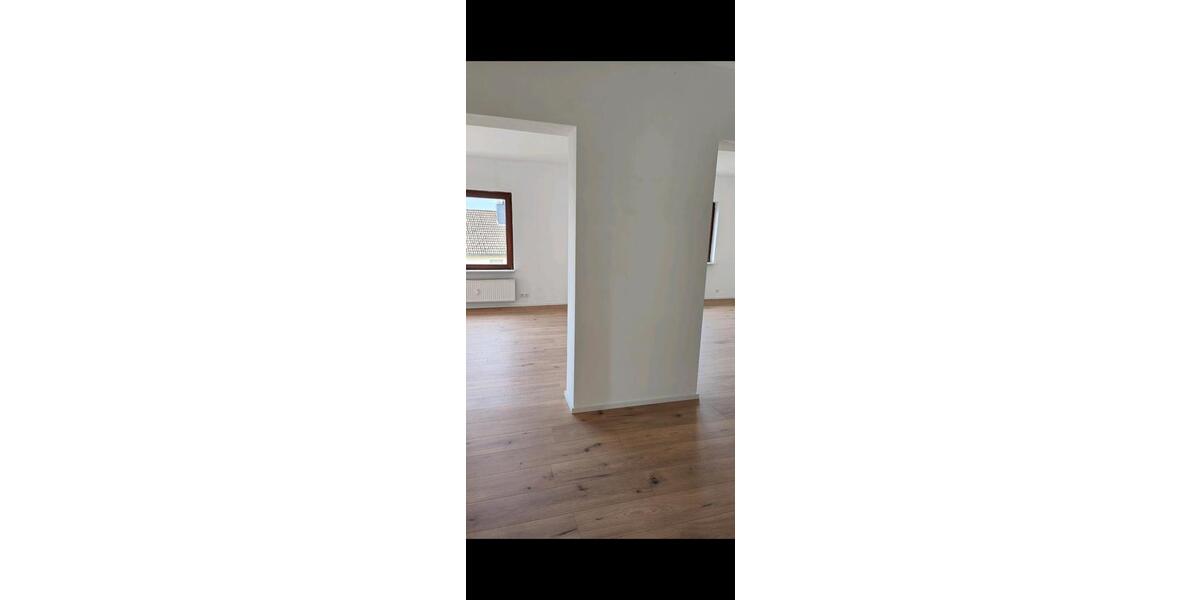 Etagenwohnung Solms - 3 Zimmer, 76 m&sup2;, 900&euro; | Angebot:26652238