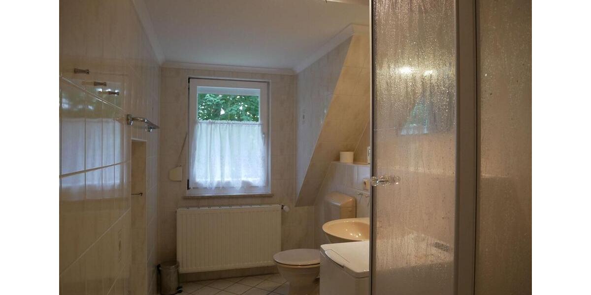 Dachgeschoßwohnung Korswandt - 3 Zimmer, 80 m&sup2;, 850&euro; | Angebot:26231091