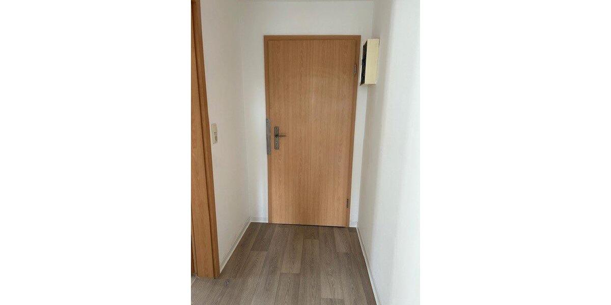 Dachgeschoßwohnung Oelsnitz (Erzgebirge) - 2 Zimmer, 42 m&sup2;, 239&euro; | Angebot:26429312