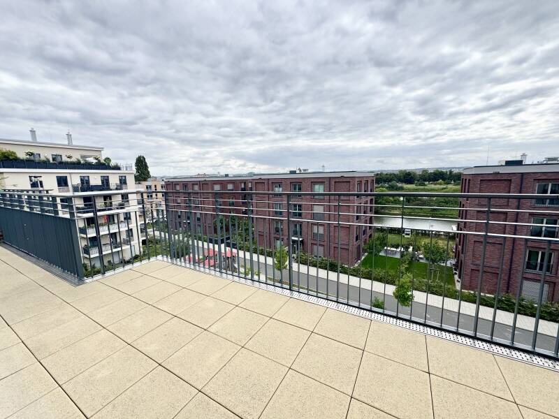 Exklusives Wohnen in der Dresdner Hafencity - 4 Zimmer mit traumhaftem Elbblick