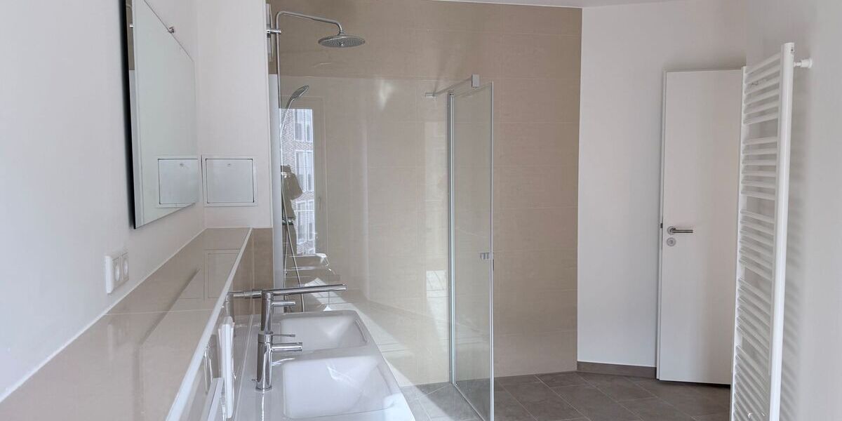 Große, helle 2-Zimmer-Wohnung mit Loggia und Einbauküche - Appartement Darmstadt Darmstadt-Mitte | Angebot:27432943