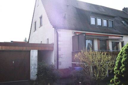 Wohnung Fürth - Stadeln Stadeln - 3 Zimmer, 65 m&sup2;, 650&euro; | Angebot:26733523