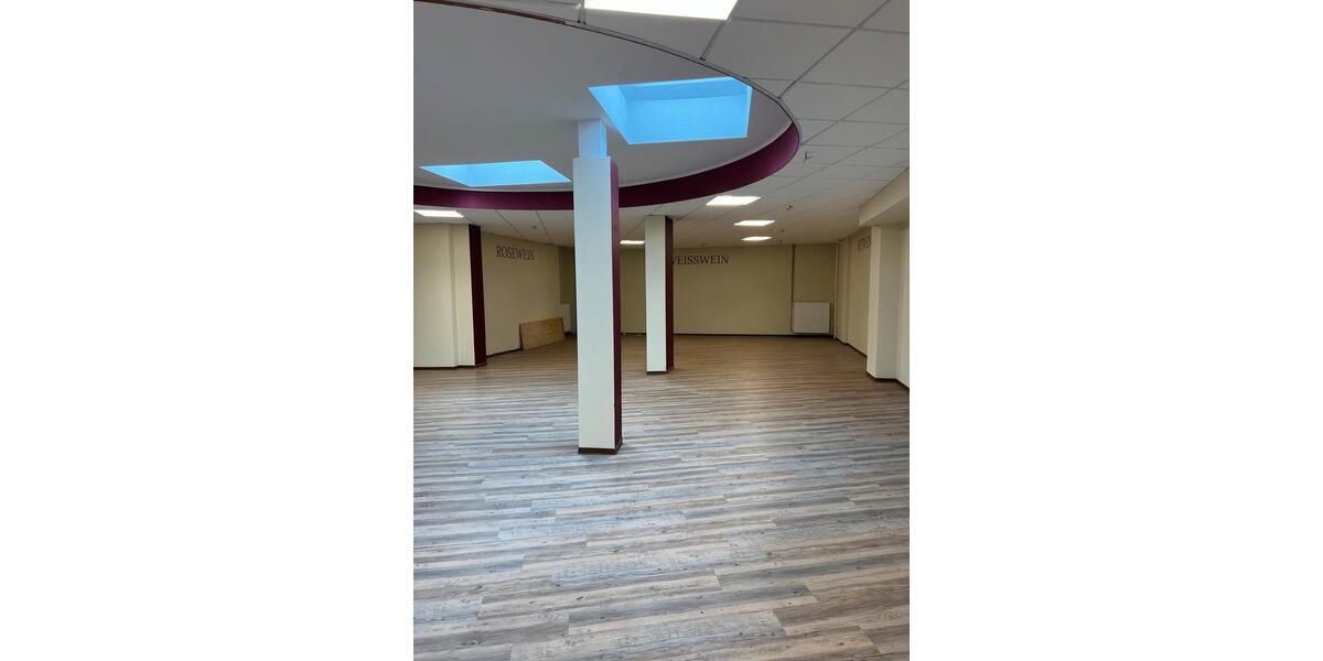 Gewerbeobjekt Esens - 1.750&euro; | Angebot:26226305