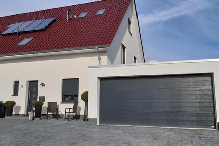 Haus Lengede - 5 Zimmer, 155 m&sup2;, 1.750&euro; | Angebot:26641327