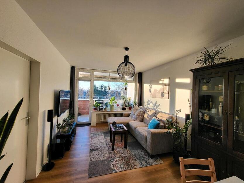 Zwischenmiete 2 Zi Wohnung ab Ende Februar 2006 zimmer