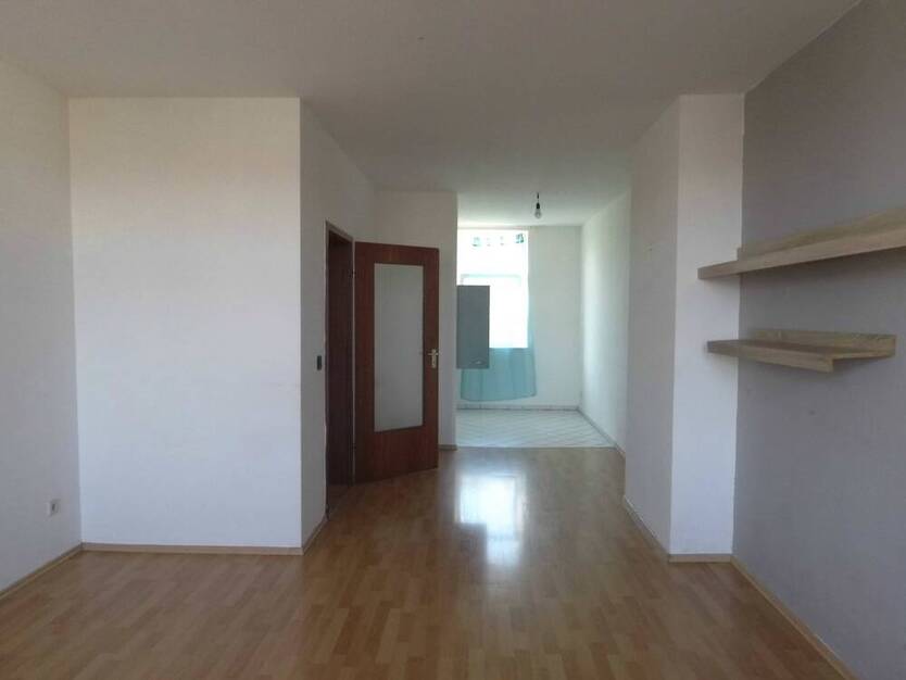 helle 2-RaumWohnung mit Einbauküche in Plagwitz