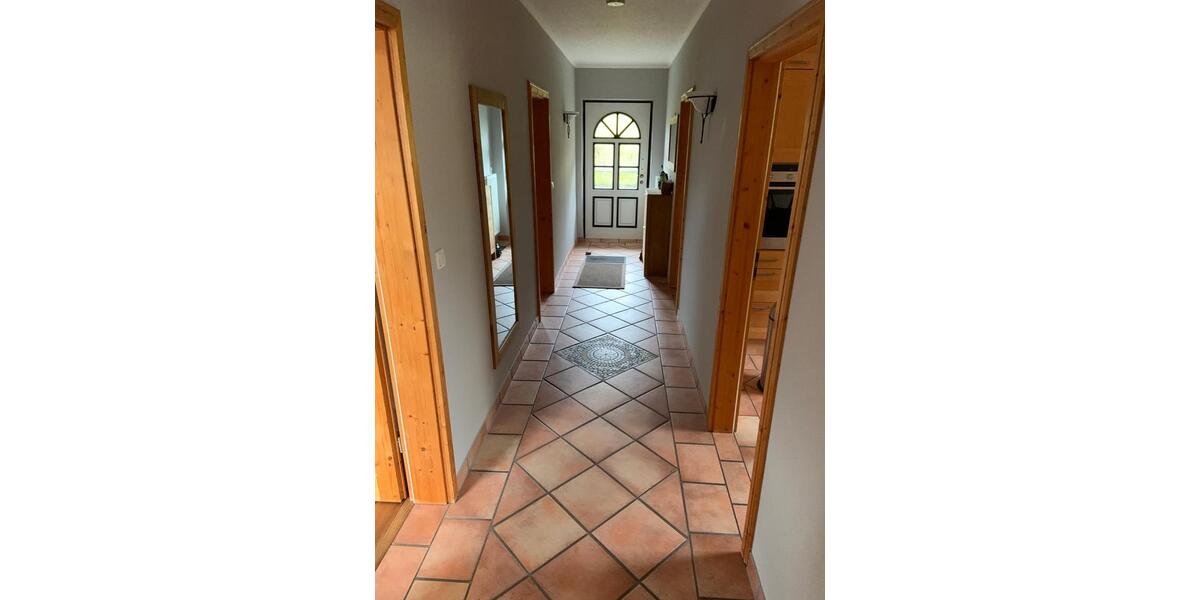 Dachgeschoßwohnung Kiel Elmschenhagen - 3 Zimmer, 115 m&sup2;, 1.250&euro; | Angebot:26137368
