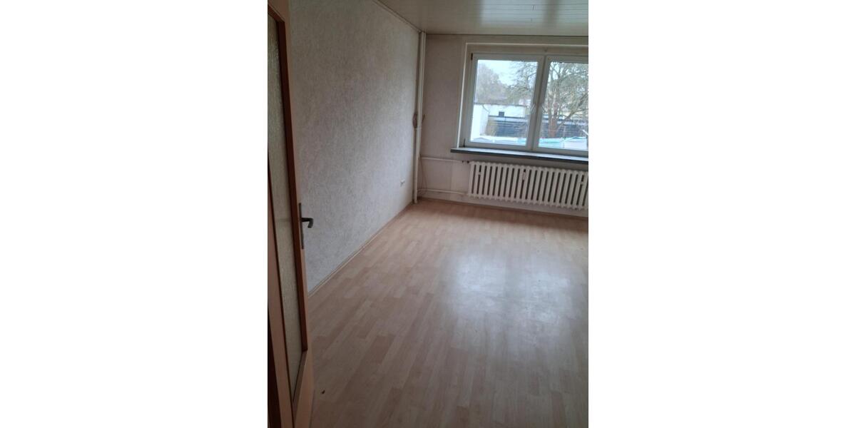 Erdgeschoßwohnung Zerbst (Anhalt) Leps - 3 Zimmer, 66 m&sup2;, 290&euro; | Angebot:25852253