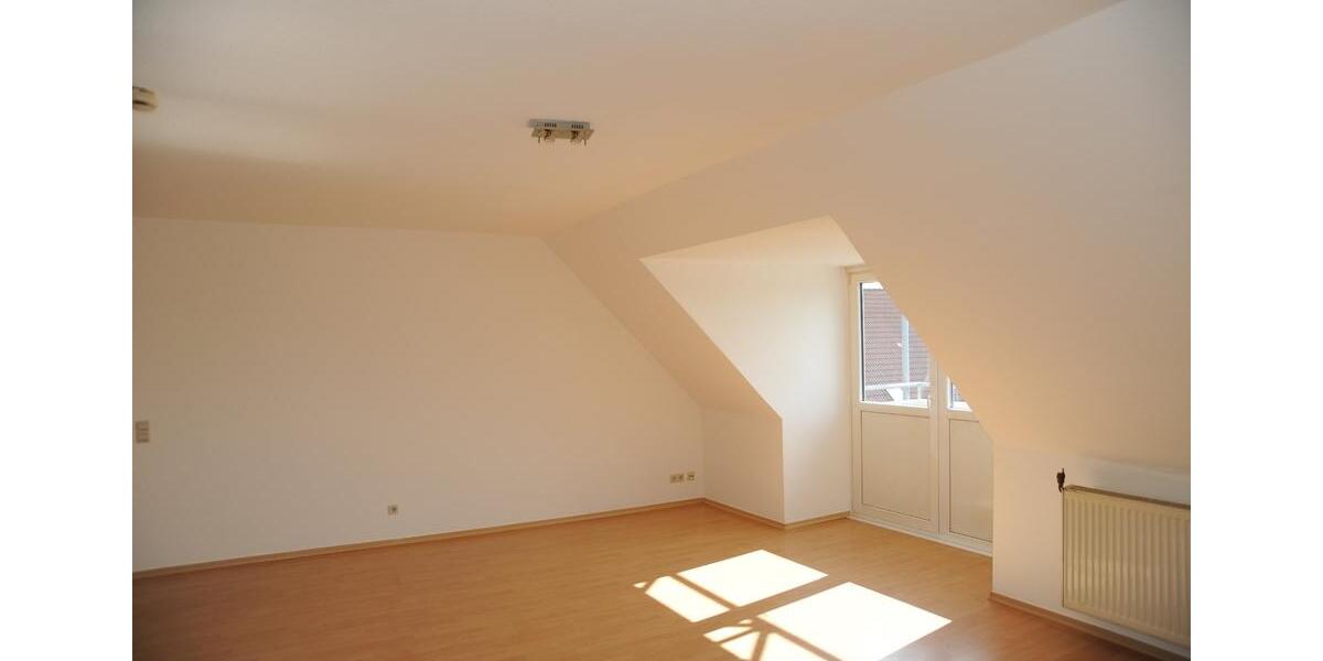 Dachgeschoßwohnung Sonneberg - 3 Zimmer, 80 m&sup2;, 510&euro; | Angebot:25962780