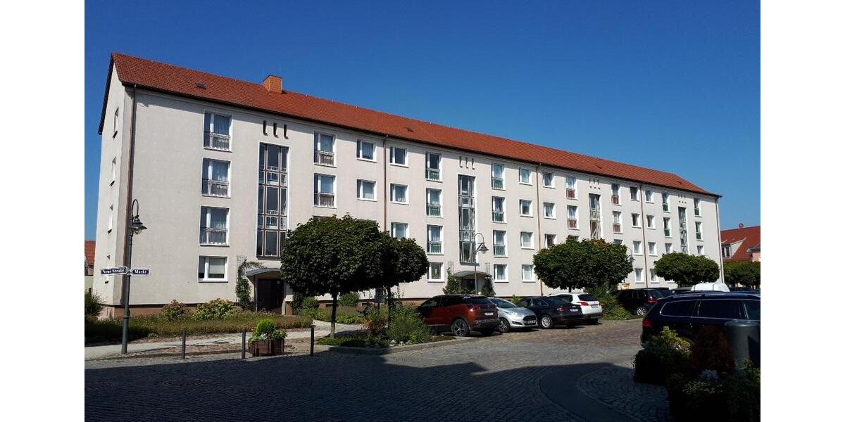 Markt 10 - 3R-Wohnung in der 1. Etage, Küche u. Bad mit Fenster 3 zimmer