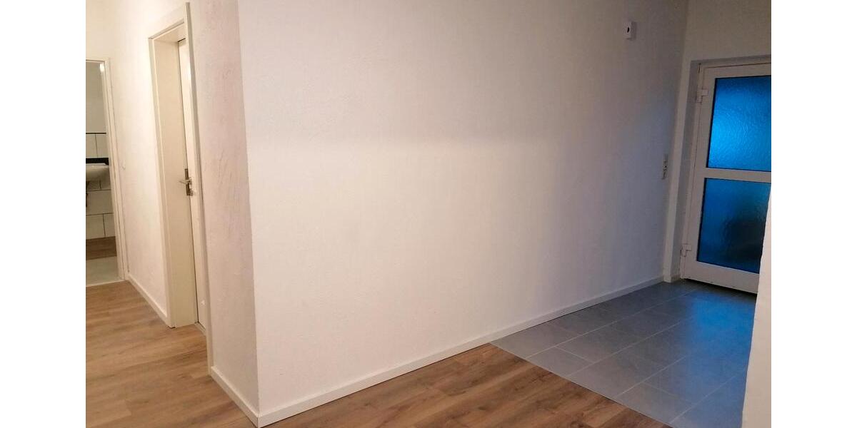 Erdgeschoßwohnung Erftstadt - 3 Zimmer, 125 m&sup2;, 1.500&euro; | Angebot:25219283