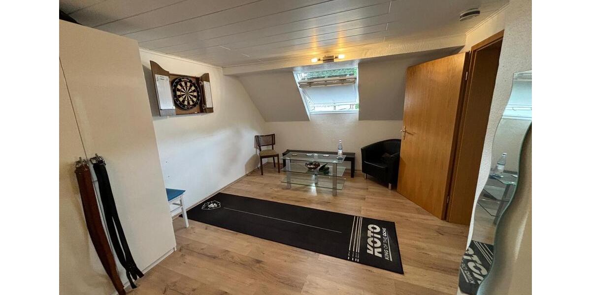 Etagenwohnung Solingen Wald - 3 Zimmer, 80 m&sup2;, 1.150&euro; | Angebot:24671268