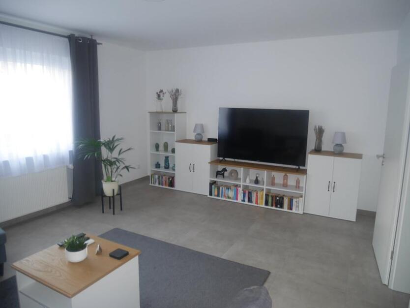 Komplett ausgestattete Erdgeschoßwohnung