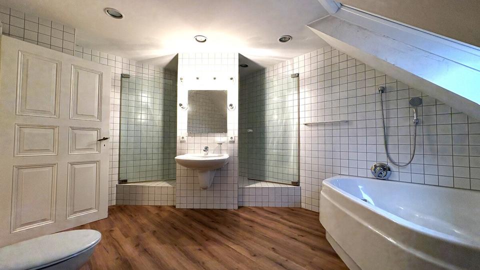 Dachgeschoßwohnung Leutkirch im Allgäu - 2 Zimmer, 100 m&sup2;, 950&euro; | Angebot:25900791