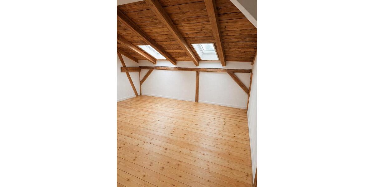 Dachgeschoßwohnung Schönebeck (Elbe) - 4 Zimmer, 110 m&sup2;, 800&euro; | Angebot:26249664