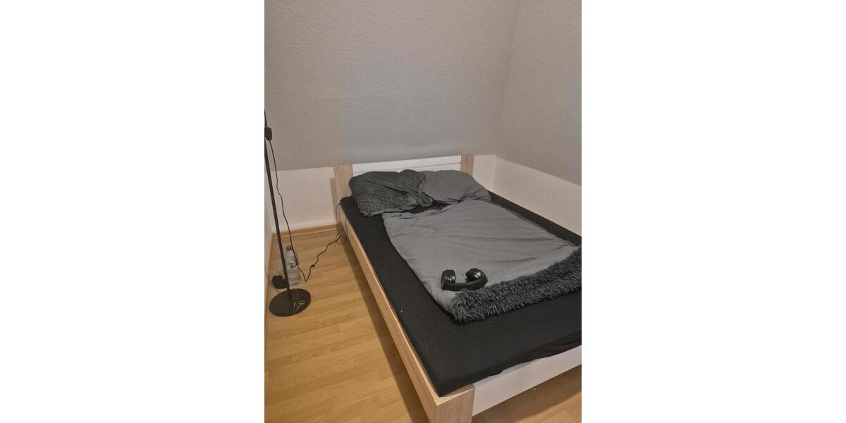 Dachgeschoßwohnung Burg - 2 Zimmer, 50 m&sup2;, 417&euro; | Angebot:26368733